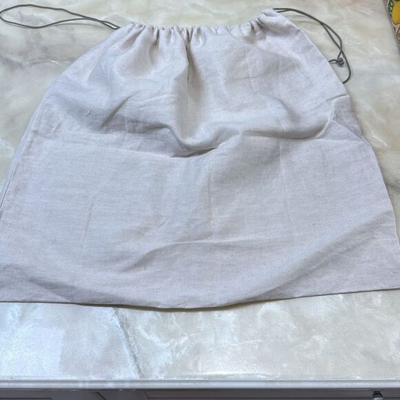 Michael Kors Tan Drawstring Bag Large - Picture 4 of 4